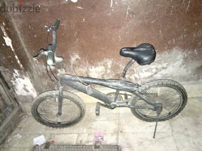 العنوان: عجلة BMX مقاس 20 أسود ملوكي (مجهزة بالدبابيس ومتجددة)