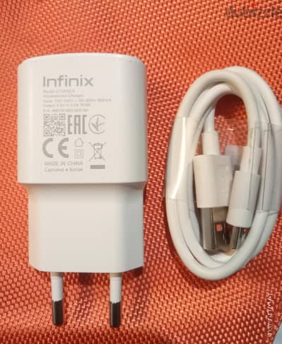 شاحن  infinix جديد