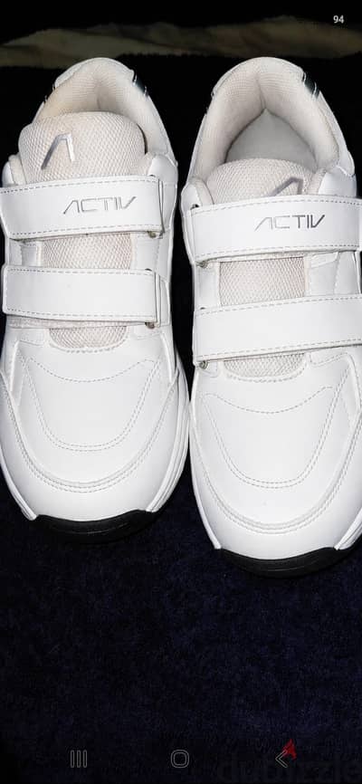 كوتشي Activ