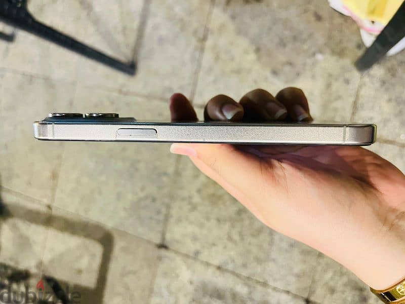 iphone 15 pro max 2