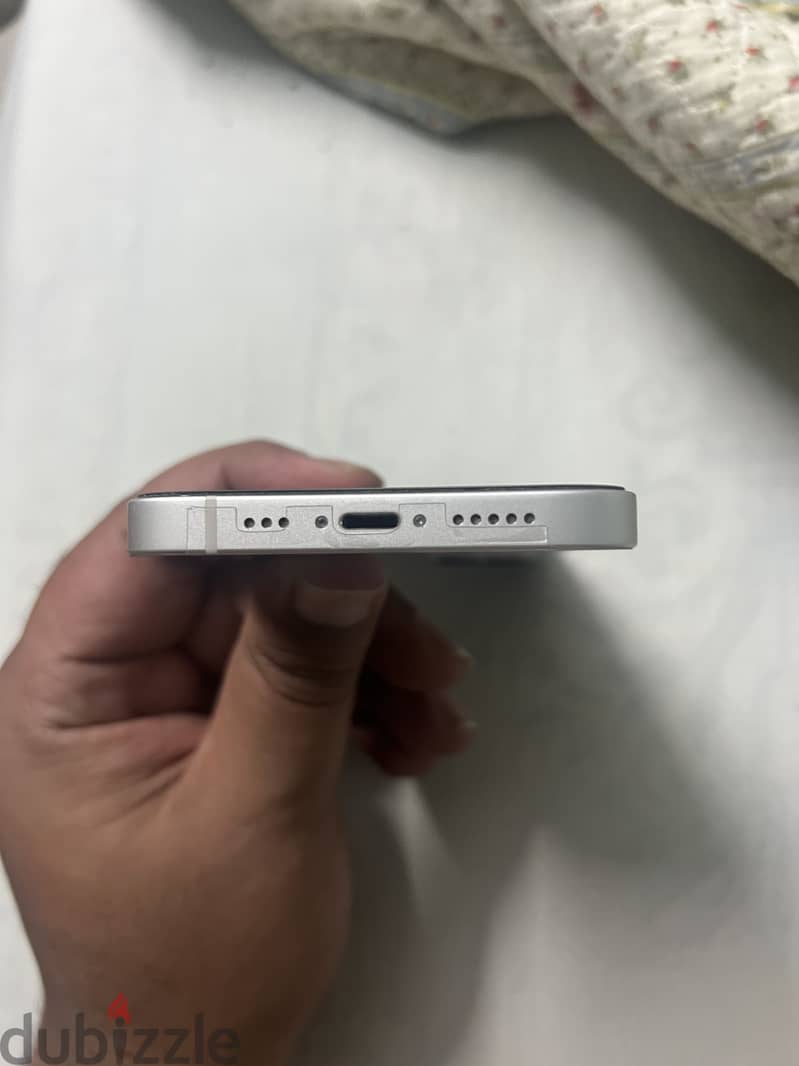 آبل - آيفون 13 5