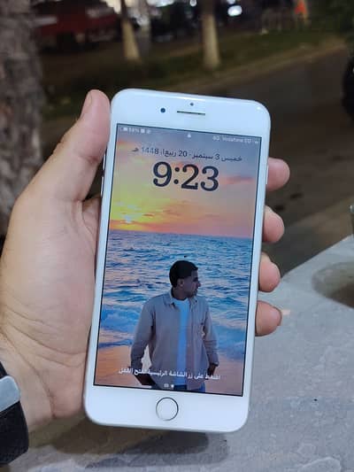 آبل - آيفون 8 بلس