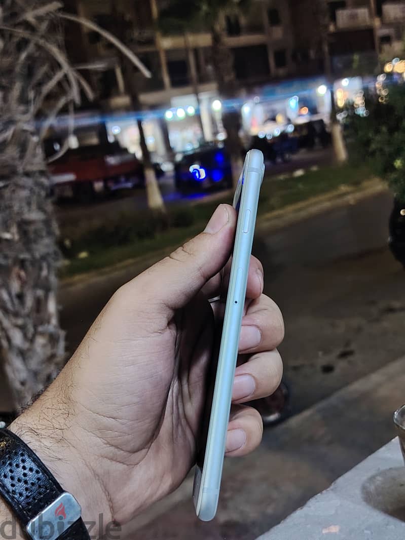 آبل - آيفون 8 بلس 3