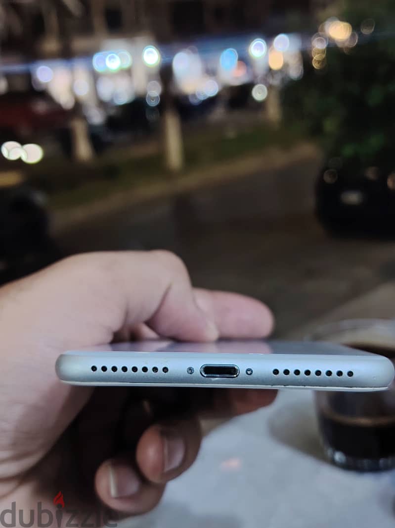 آبل - آيفون 8 بلس 4