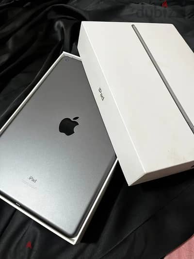 iPad 9 64GB + Apple Pencil 1 + Original Apple Adapter + Nillkin Cover