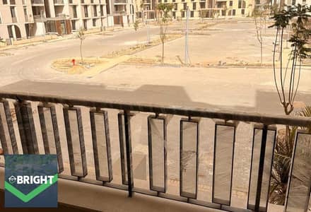 شقة للبيع | نصف تشطيب 3 غرف نوم وغرفة خادمة | 158 متر بالدور الثاني في VYE | سوديك