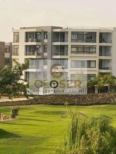 Studio apartment for sale with a down payment of 290,000 in Taj City, opposite Cairo Airport on the Suez Road.
