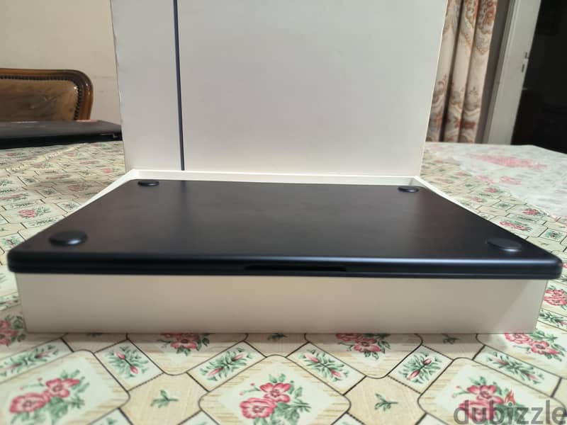 MacBook air M4 24/512 100% Apple warranty AR/EN 6
