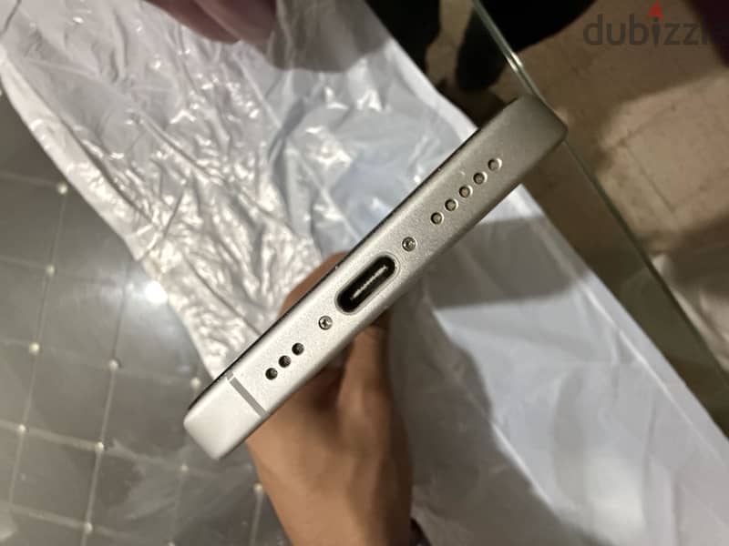 Apple - iPhone 17 2