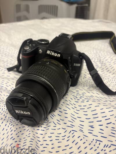 Nikon D3000 great condition with lens