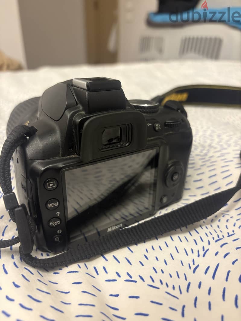 Nikon D3000 great condition with lens 3