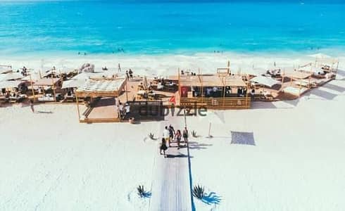 The most powerful coast shot in Seychelles! Horizon Upper Stage (Sky) 4th floor from the sea | Huge area 440m | Fully furnished and fully finished | 4 master rooms + driver and nanny
