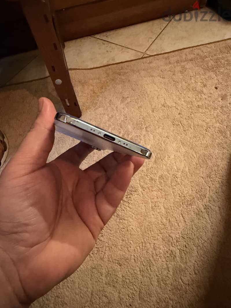 Apple - iPhone 17 Air 8