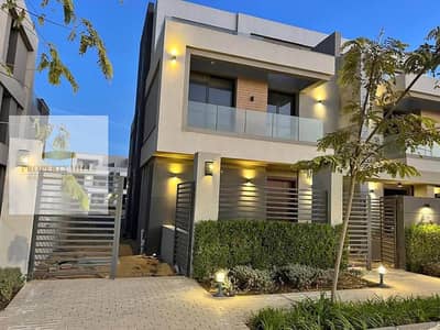Villa for sale With a special price in La Vista, Patio Town, Fifth Settlement
