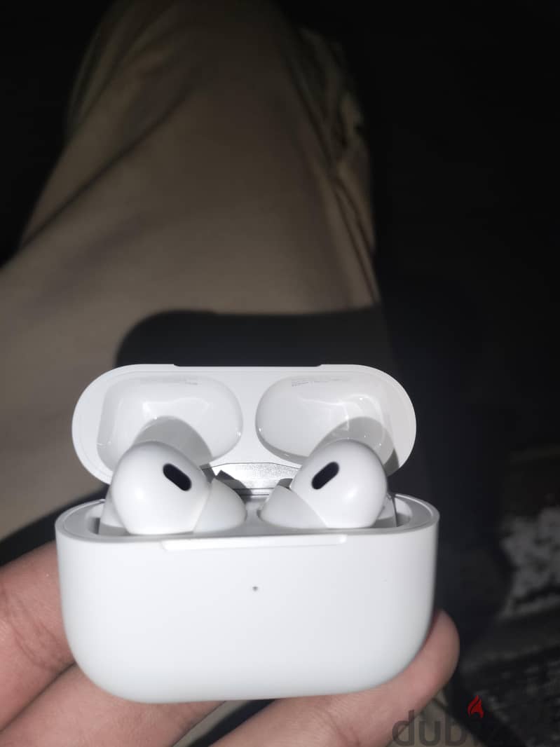 Earbuds 2 pro high copy 3