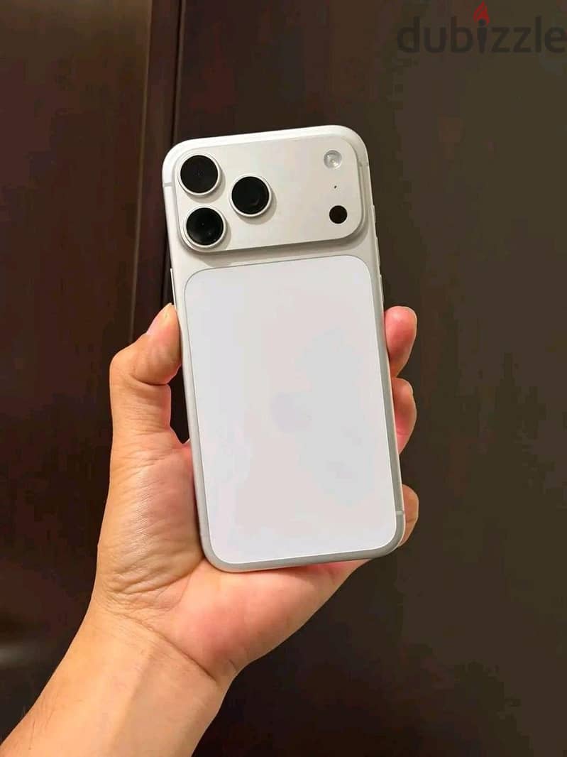 Apple - iPhone 17 Pro Max 1