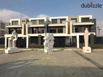Best price La Vista own villa unbelievable landscape view compound heart New Cairo near Hyde Park Fifth Settlement mins AUC