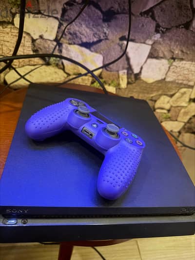 PS4 slim 1TB