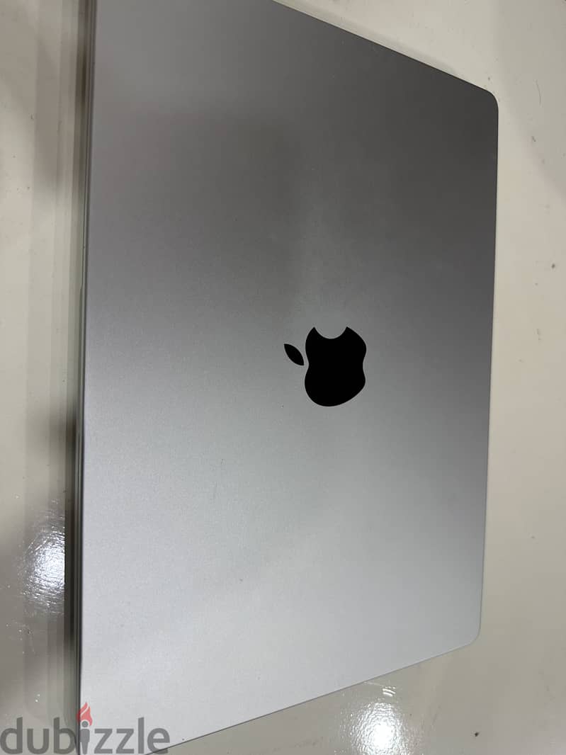 MacBook pro m3 1