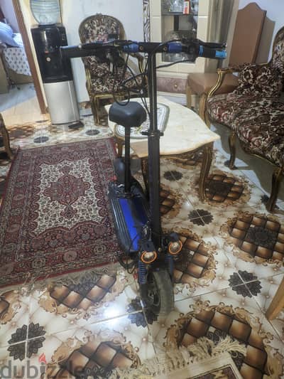سكوتر كهرباء رياضي بحاله ممتازه