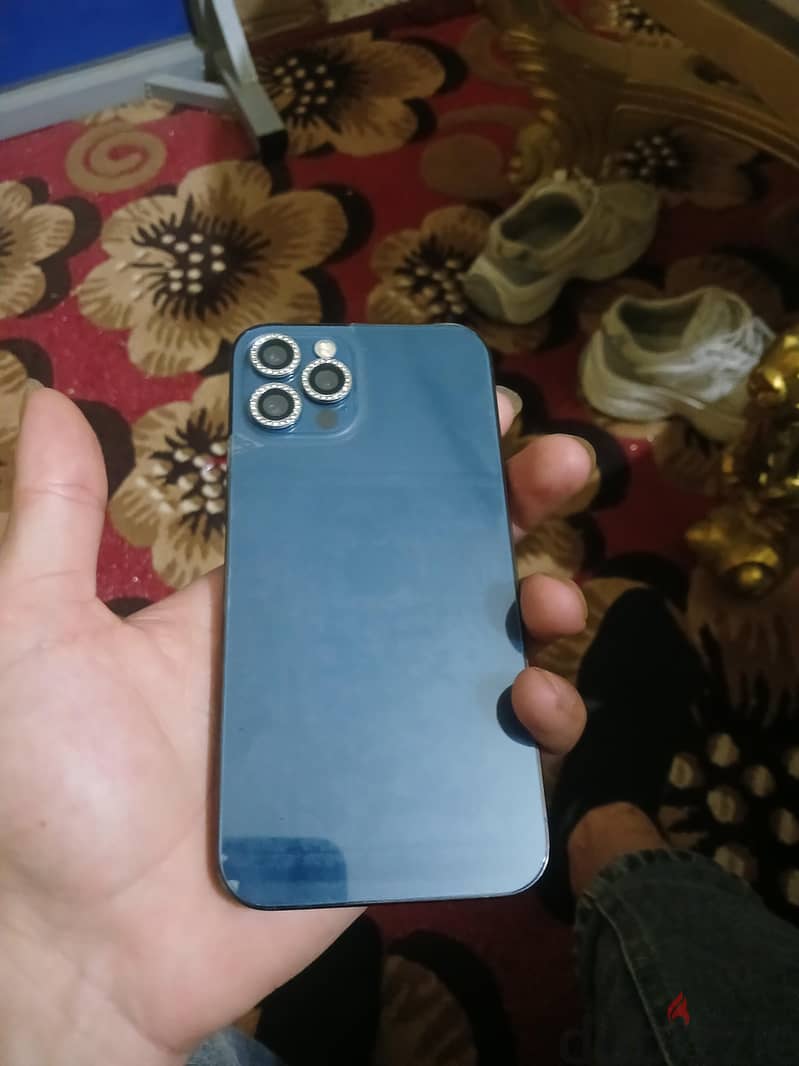 آبل - آيفون 12 برو 5