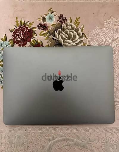 Macbook air m1 ماك بوك اير 1