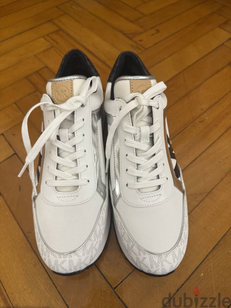 New MK sneakers size 41 1