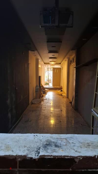 Shop for rent in Zahraa Al-Maadi, next to all services and Fifty Street, and Carrefour