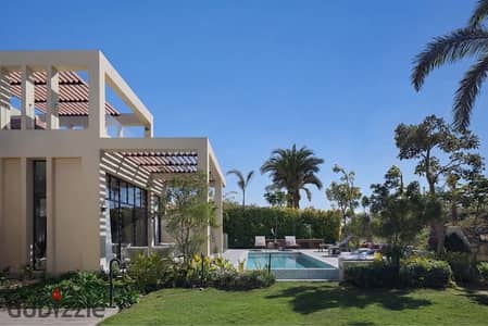 لوكيشين مميز فيلا استاندالون 3 طوابق Fully finished + private pool بالتقسيط او خصم 64 % فوري للبيع علي طريق السويس مباشرة بجوار سوديك ايست و الجمال