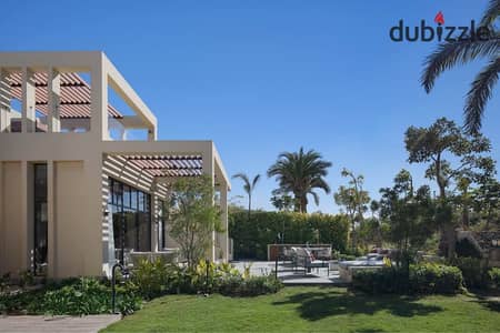 لوكيشين مميز فيلا استاندالون 3 طوابق Fully finished + private pool بالتقسيط او خصم 64 % فوري للبيع علي طريق السويس مباشرة بجوار سوديك ايست و الجمال