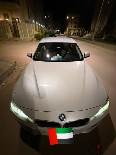بي ام دبليو 318 /F30 موديل 2017  حالة نادرة  فابريكا بالكامل خليجي
