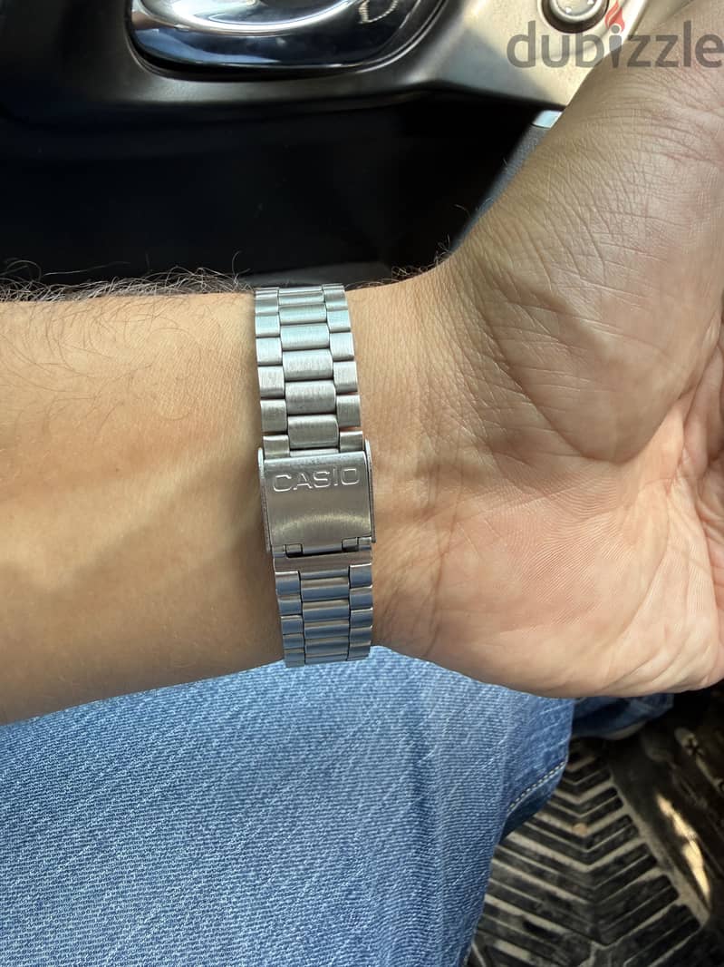 For sale Casio watch 1