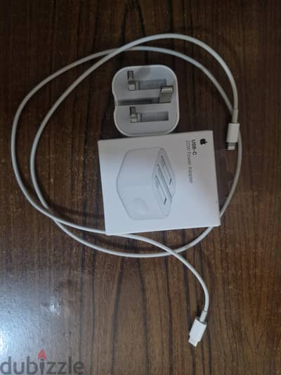 شاحن أبل ٢٠ واط+سلك الشاحن الي جاي مع العلبة-Apple 20w charger