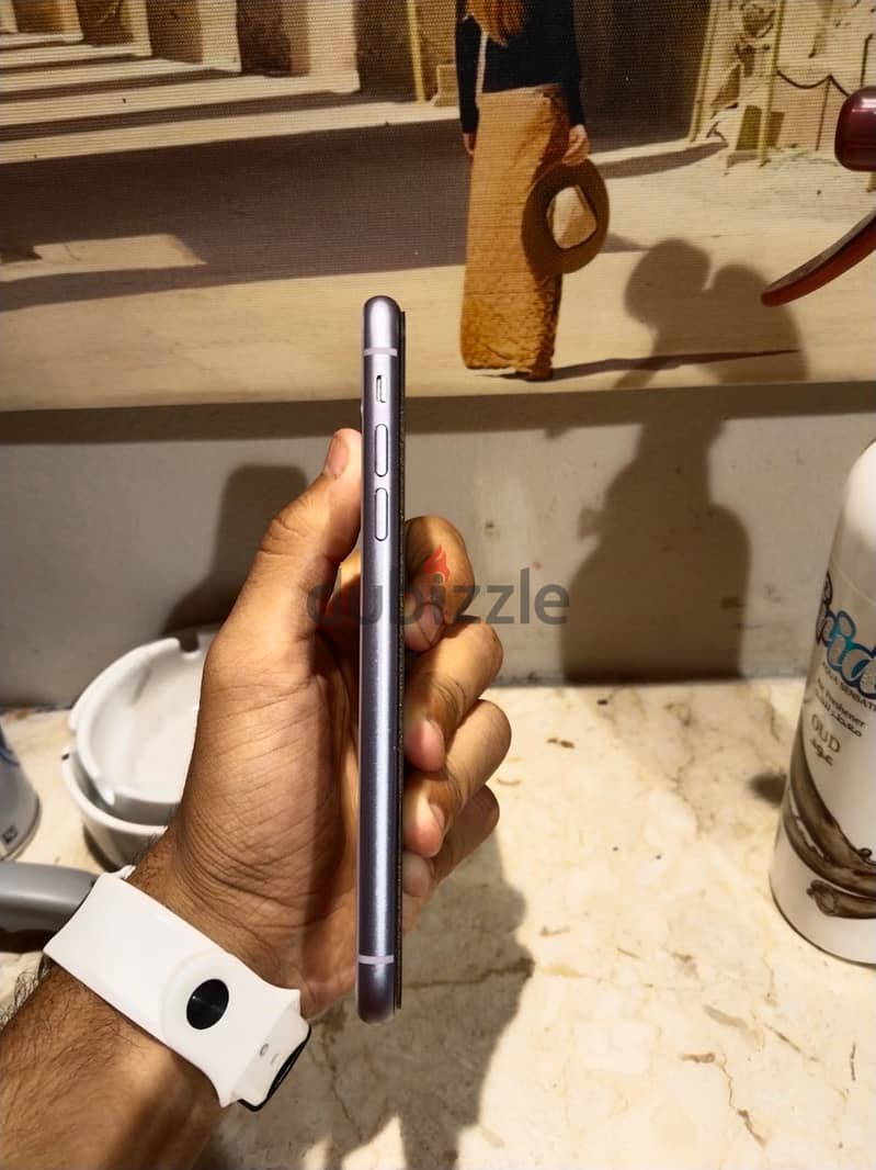 Apple - iPhone 11 2