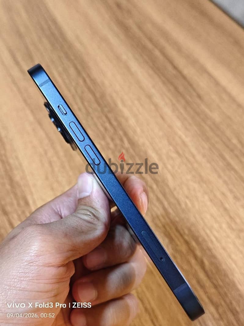 iPhone 13 2