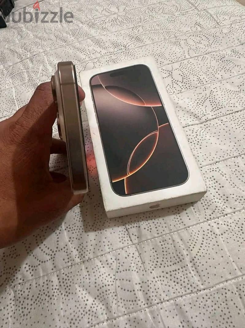 Apple - iPhone 16 Pro 2
