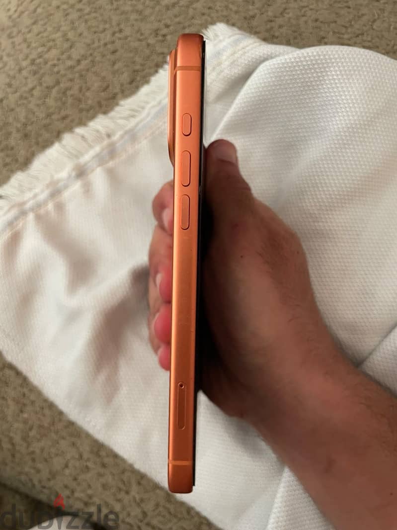 Apple - iPhone 17 Pro Max 2