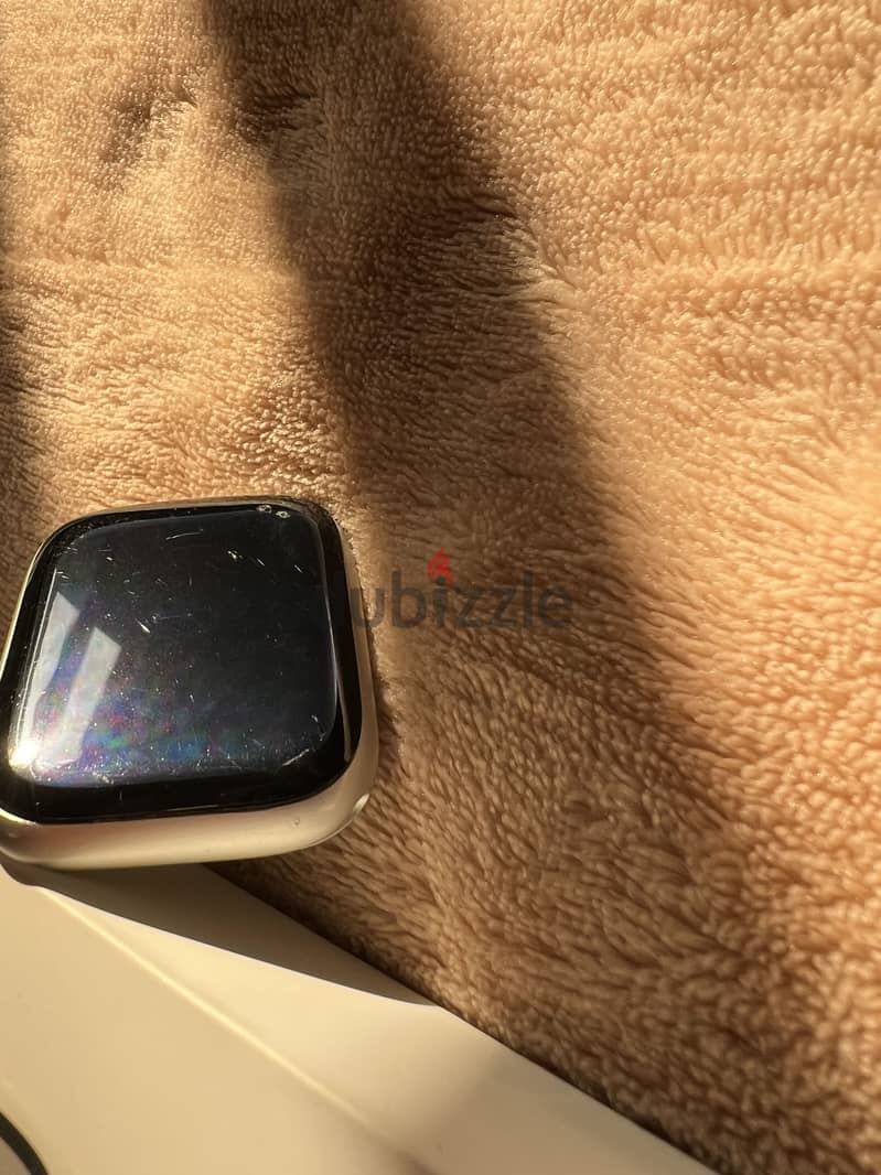 Appel watch series 8 perfect condition 4
