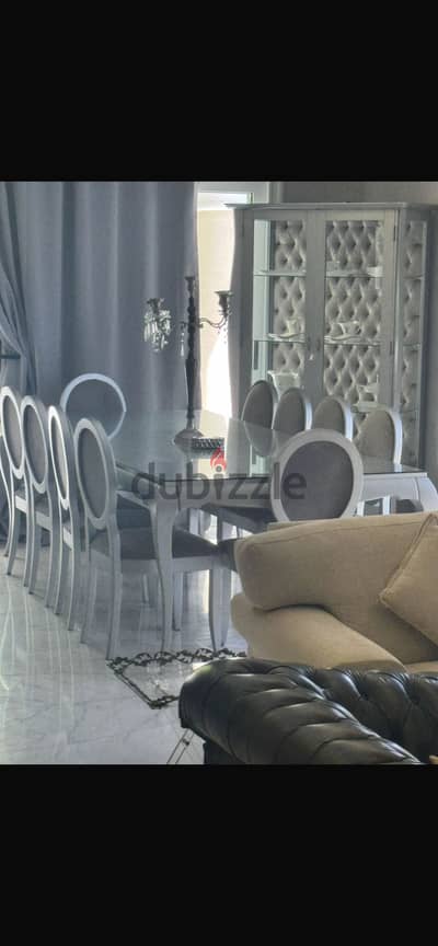 سفرة مودرن كلاسيك كاملة للبيع – حالة ممتازة