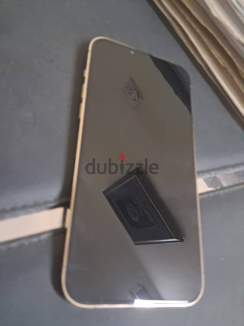 IPhone 13 pro max gold 2