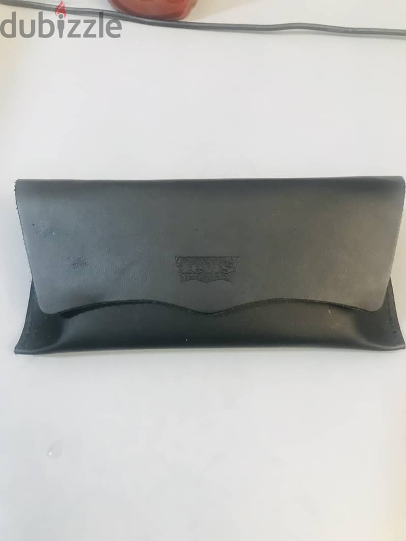 selling orginal sunglasses  Levi's for man 2