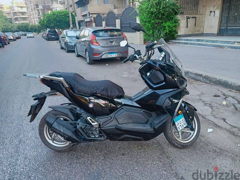 Scooter Sym husky 200 adv 1