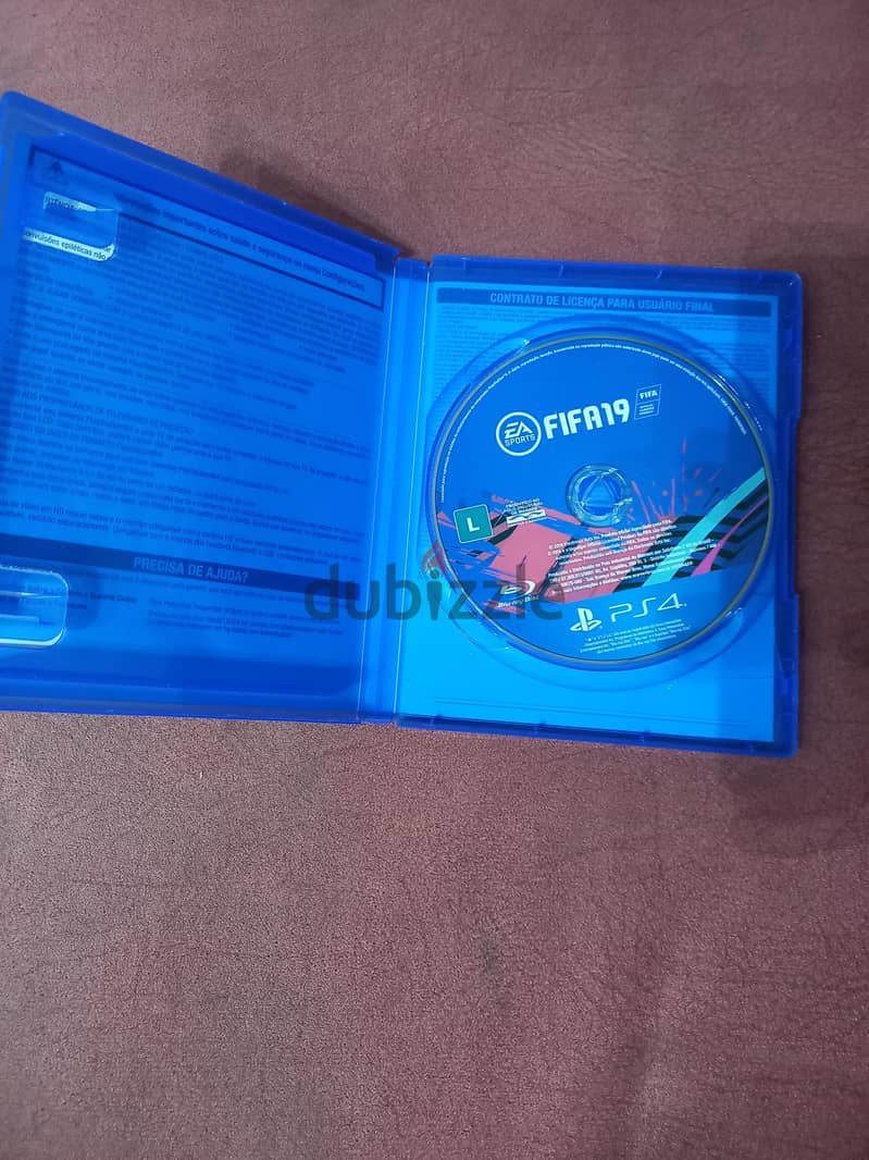 Good condition used ps4  games 12