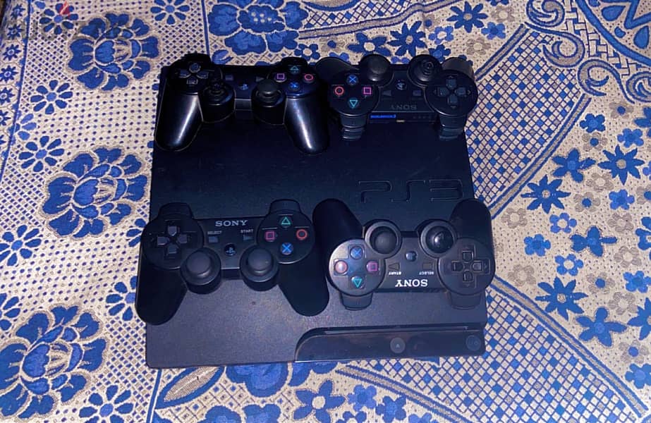 PlayStation 3 Slim 1