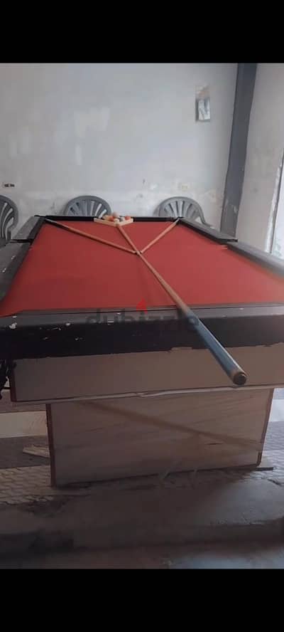 ترابزه بلياردو في حاله جيده واقتصاديه