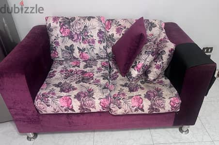 ركنة على حرف L وكنبه اتنين