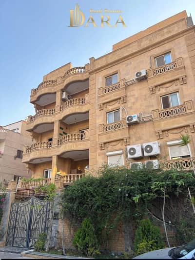 200 square meters apartment for sale, super lux in the Tamannayat area next to Panda Market