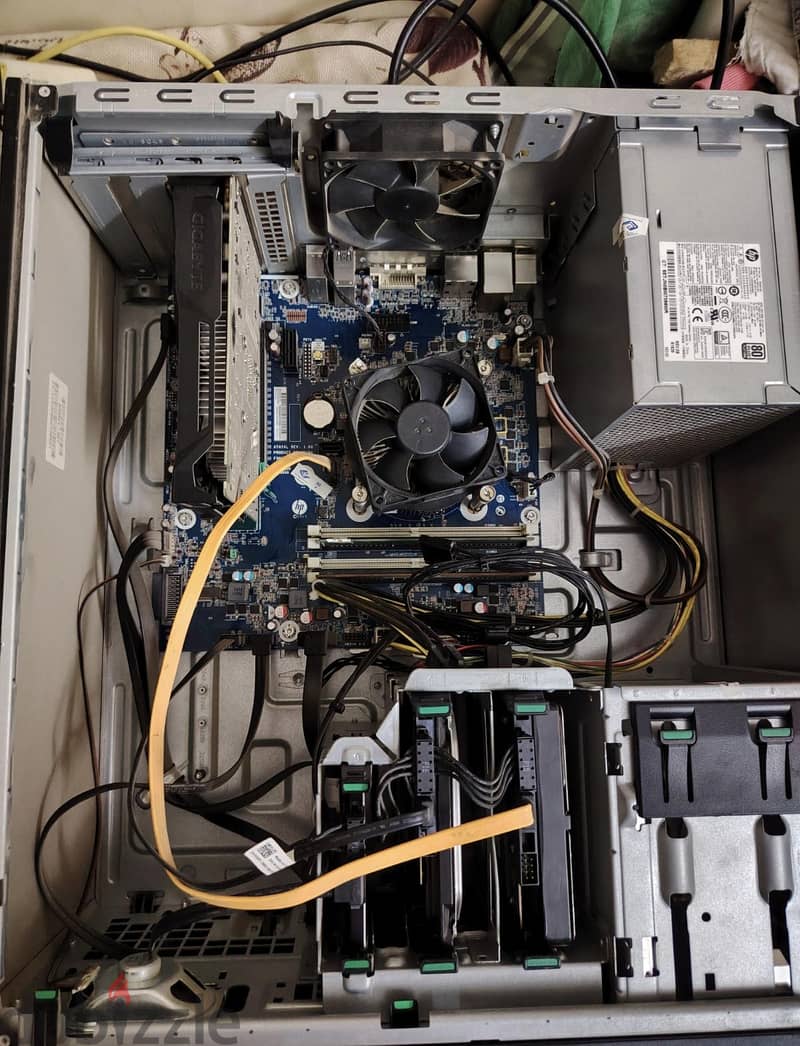 Hp Z240 Tower Workstation 2