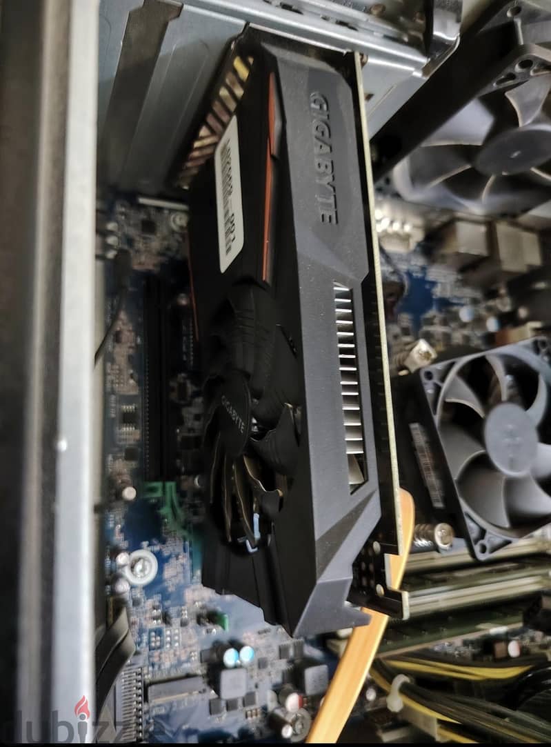 Hp Z240 Tower Workstation 3