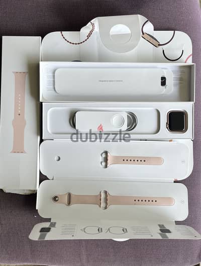 Apple Watch SE - 40MM - Gold Aluminum/ Pink Sand Band